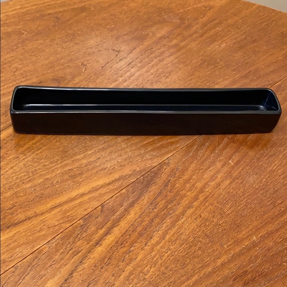 Black ceramic rectangular dish
